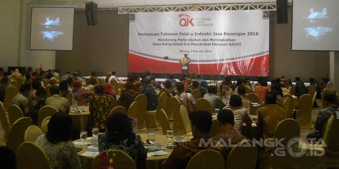 Pertemuan tahunan industri jasa keuangan di Hotel Savana Malang, Kamis (4/2)